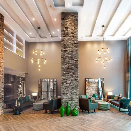Sandman Hotel Oakville-3