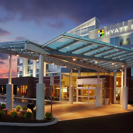 Hyatt Place At The Hollywood Casino Pittsburgh South-3