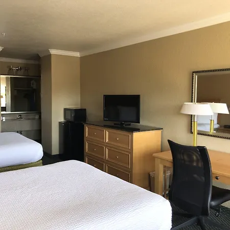 Lake Point Lodge-3
