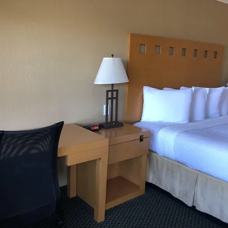 Lake Point Lodge-2
