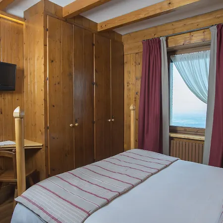 Albergo Ristorante Bucaneve-3