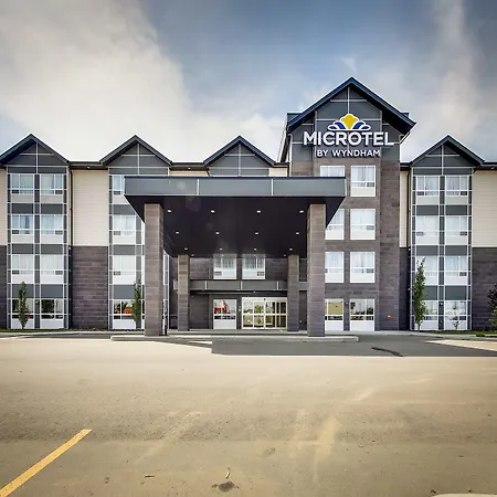Microtel Inn & Suites By Wyndham Red Deer-2