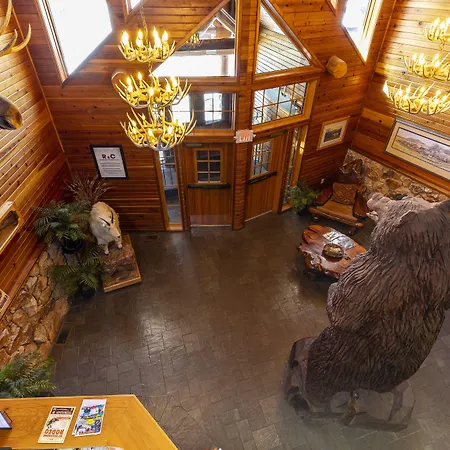 Lodge At Palmer Gulch-3