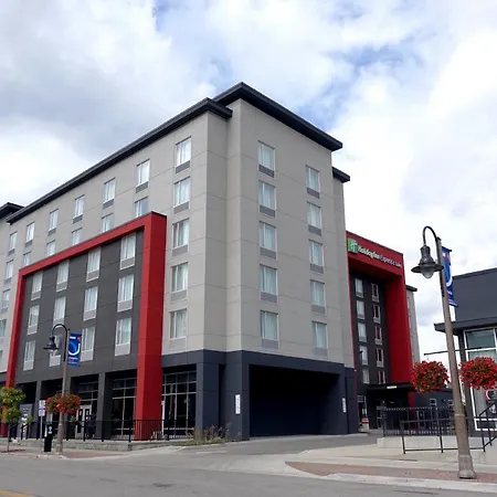 Holiday Inn Express & Suites Oshawa Downtown - Toronto Area By Ihg-3
