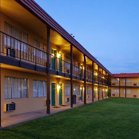 Tiki Lodge Motel-3