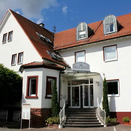 Häuser der Villa Italia-2
