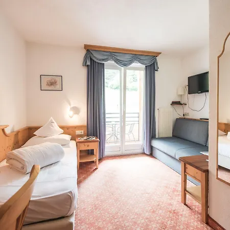 Hotel Burgaunerhof-2