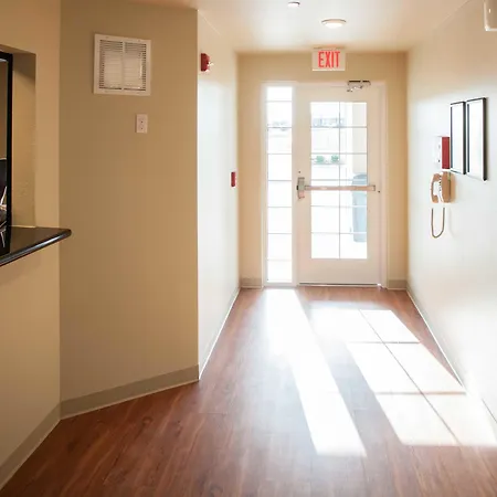 Woodspring Suites Virginia Beach-2