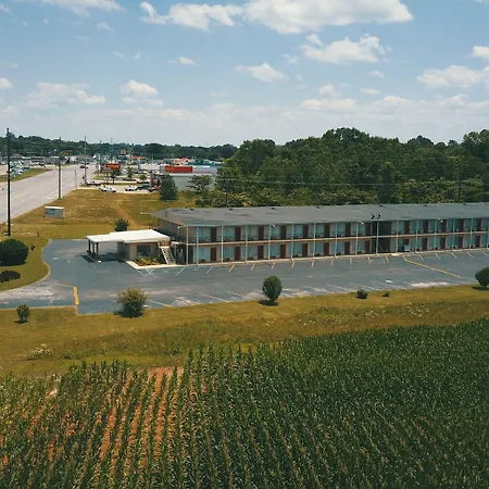 Economy Inn-3