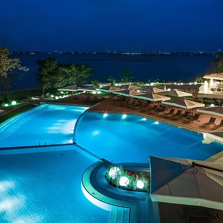 Radisson Blu M'Bamou Palace Hotel, Brazzaville-3