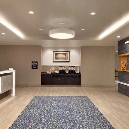 Hampton Inn & Suites Rosemont Chicago O'Hare-2