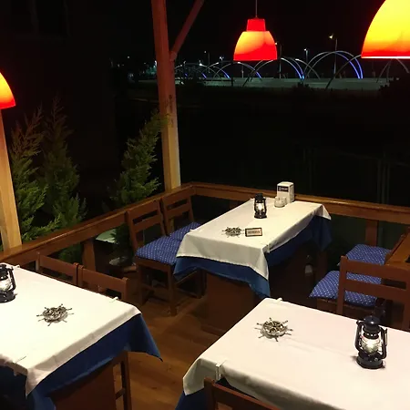 Galley Hotel-3