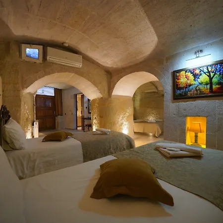Emit Sakura Cave Hotel-2