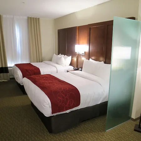 Comfort Suites Regina - Diefenbaker Corridor-2
