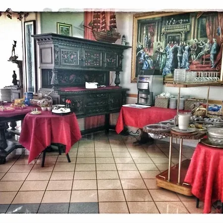 Hotel Settebello B&B-3