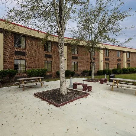 Red Roof Inn & Suites Jacksonville, Nc-2