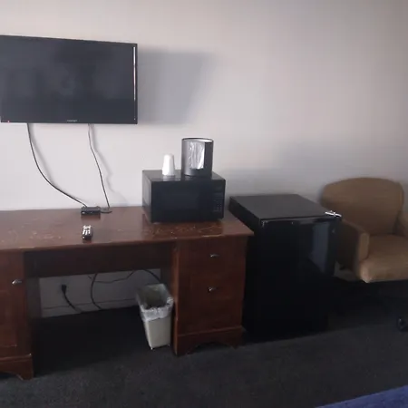 Royal Inn Casper-3