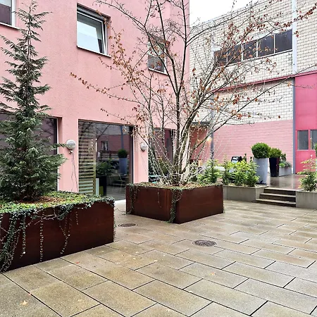 Ibis Budget Zurich Airport-3