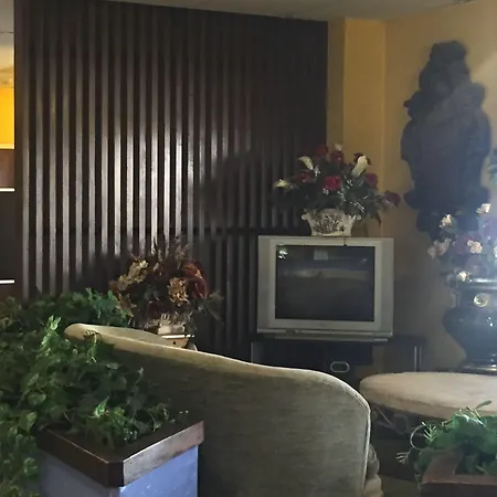 Camelot Inn-2