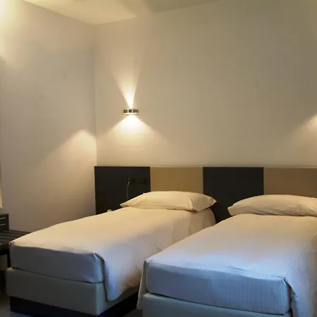 Hotel San Lorenzo Chiavenna-3