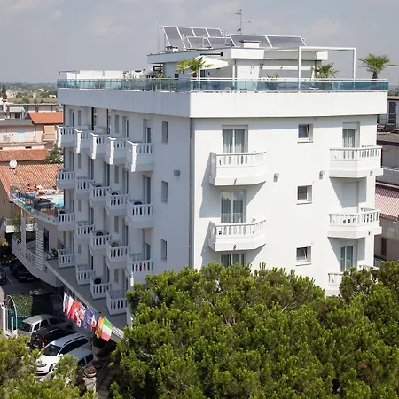 Hotel Tropical-2