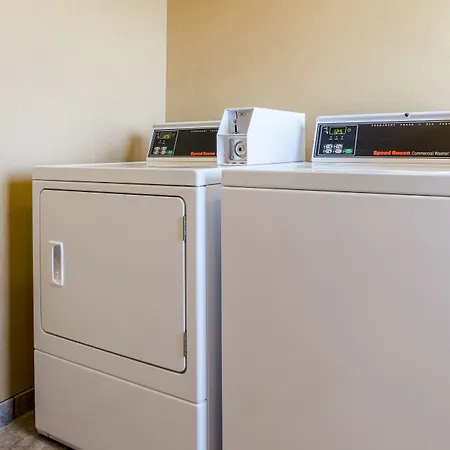 Cobblestone Hotel & Suites - Mccook-3