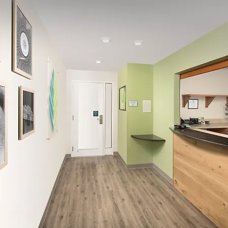 Woodspring Suites Wilkes-Barre-2
