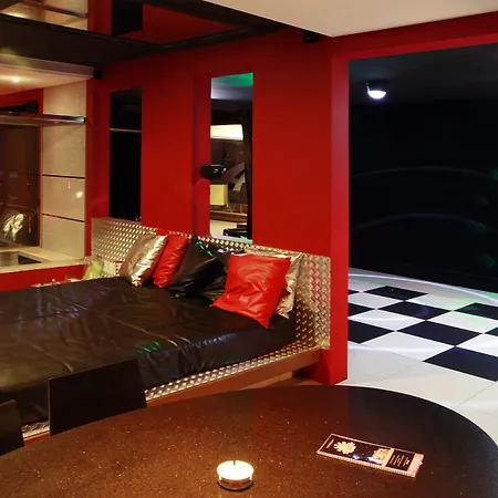 Assahi Motel (Adults Only)-3