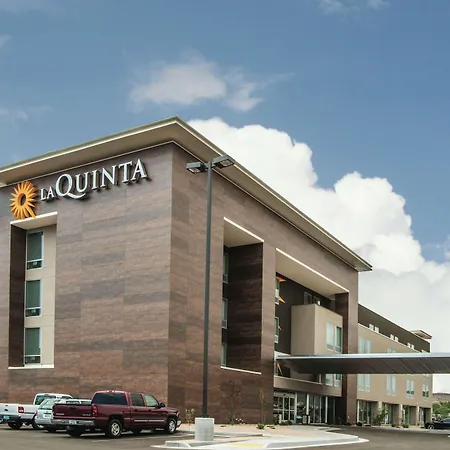 La Quinta By Wyndham Kingman-2