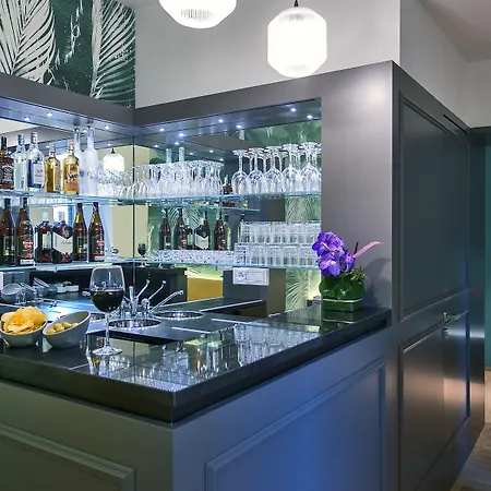 Boutique Centrale Palace Hotel-3