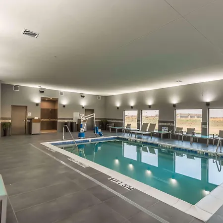 Hampton Inn & Suites Dallas-The Colony-2