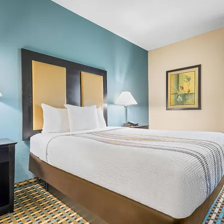La Quinta By Wyndham Stonington-Mystic Area-2