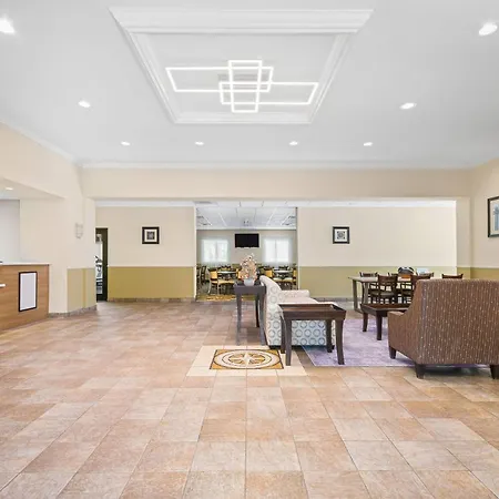 La Quinta By Wyndham Stonington-Mystic Area-3