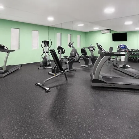 Wingate By Wyndham Grove City-2