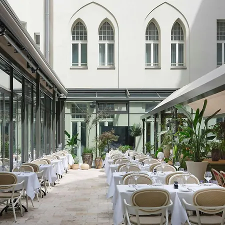 Roomers Berlin Steinplatz, Autograph Collection-2