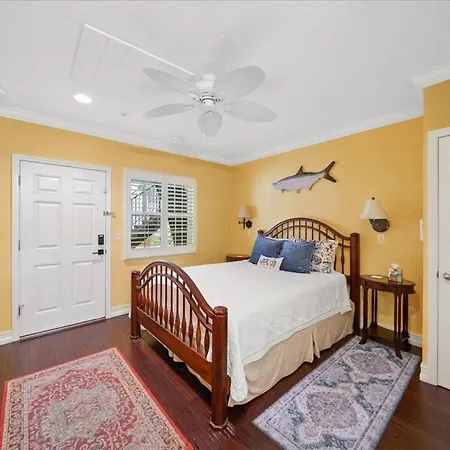 Seaglass Inn-3