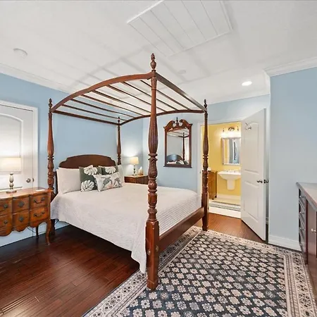 Seaglass Inn-2