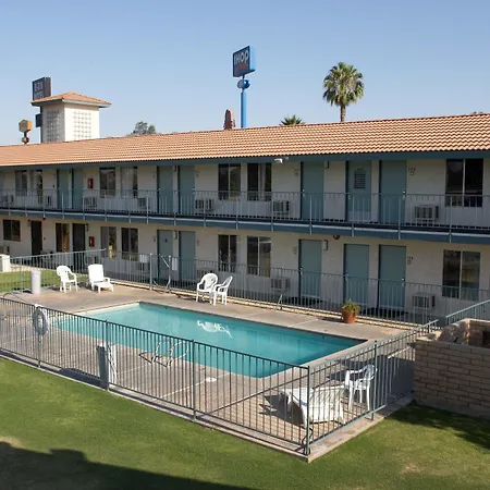 Days-Inn By Wyndham Bakersfield-3