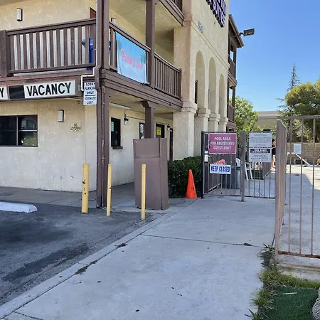 Palms Inn & Suites-2
