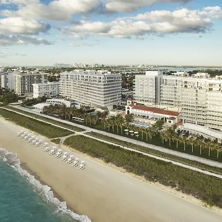 Four Seasons Hotel At The Surf Club-3