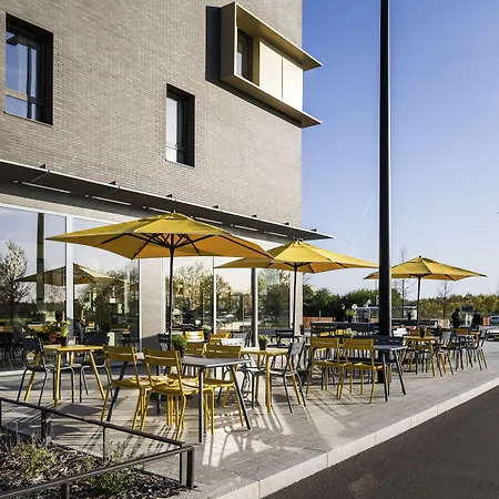 ibis Styles Guyancourt Versailles-3