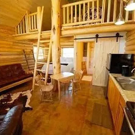 Trail City Bed & Breakfast-3