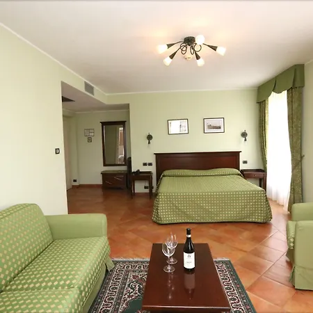 Hotel Barolo-2