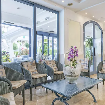Royal Boutique Hotel NUOVA GESTIONE-3