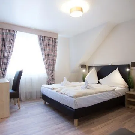 Baum'S Rheinhotel-3