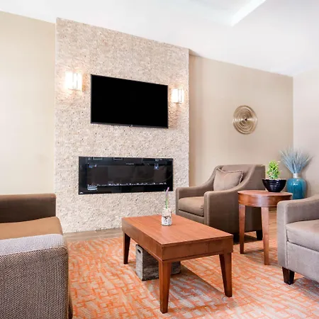 Comfort Inn & Suites Merritt-3