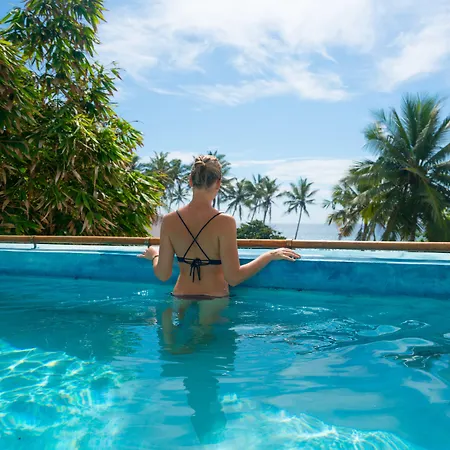 Utmt - Underneath The Mango Tree Spa & Beach Resort-3