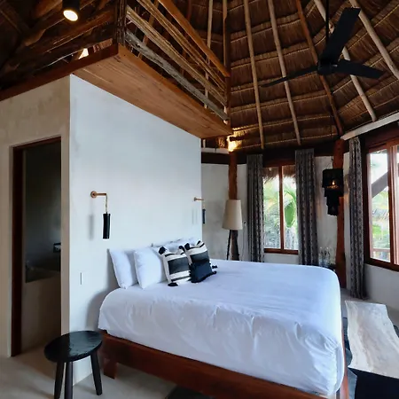 Casa Ganesh Beachfront Tulum Hotel-2