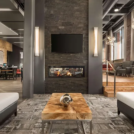 Homewood Suites By Hilton Milwaukee Downtown-2