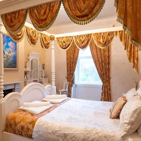 Enchanted Manor-3